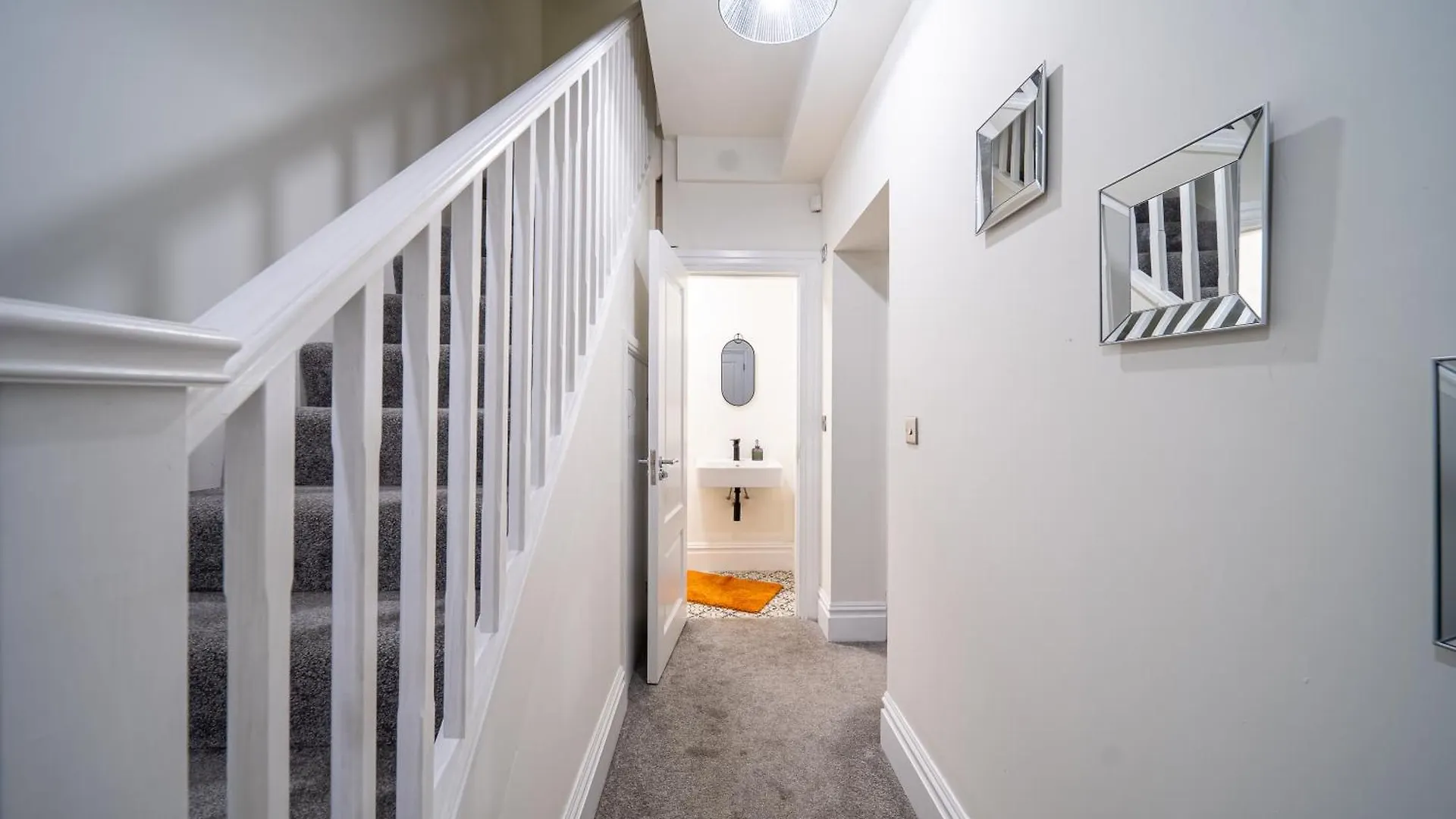 Bv Luxury 3 Bedroom Townhouse At Bed Cliff Oaks Leeds